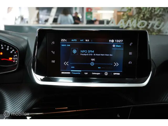 Peugeot 2008 1.2 PureTech GT | Automaat | 2022 Benzine 22