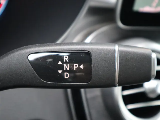 Mercedes-Benz C-Klasse Coupé C 180 2020 Benzine 16