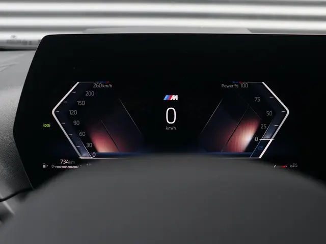 BMW 1 Serie 120 2025 Benzine 24