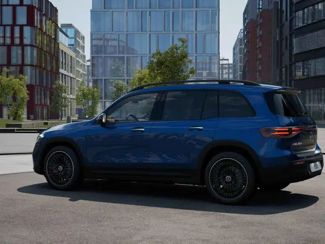 Mercedes-Benz EQB 250+ AMG Line 71 kWh 2026 Elektrisch 30