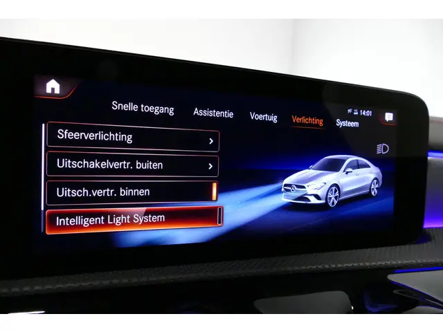 Mercedes-Benz CLA 250 e AMG Line 2023 Hybride Benzine 42