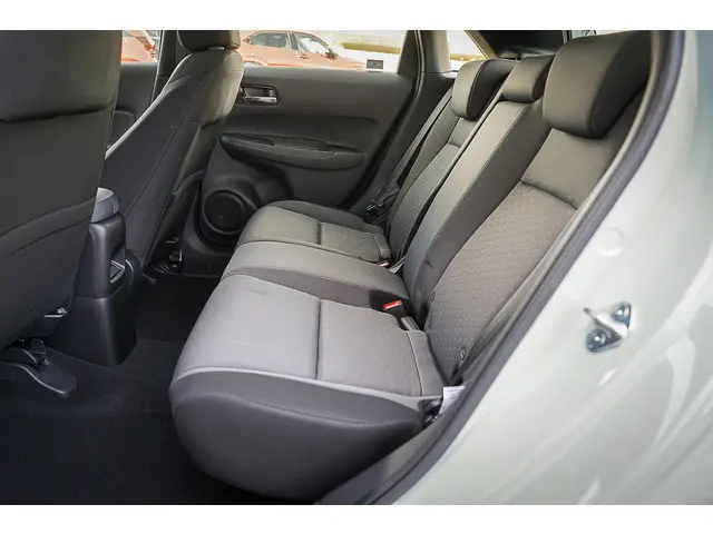 Honda Jazz 1.5i e:HEV ELEGANCE 2024 Hybride Benzine 31