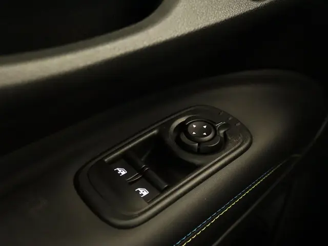 Fiat 500 Abarth Urban 42 kWh 2024 Elektrisch 19