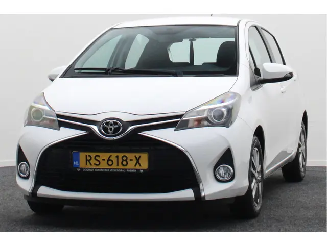 Toyota Yaris 1.3 VVT-i Lounge 2015 Benzine 22