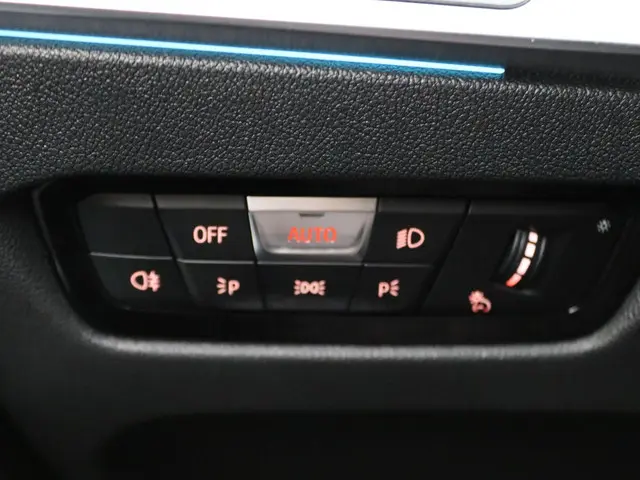 BMW 3 Serie Touring 330e xDrive 2024 Hybride Benzine 34