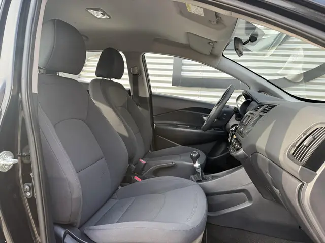 Kia Rio 1.2 CVVT Comfort Pack 2014 Benzine 9