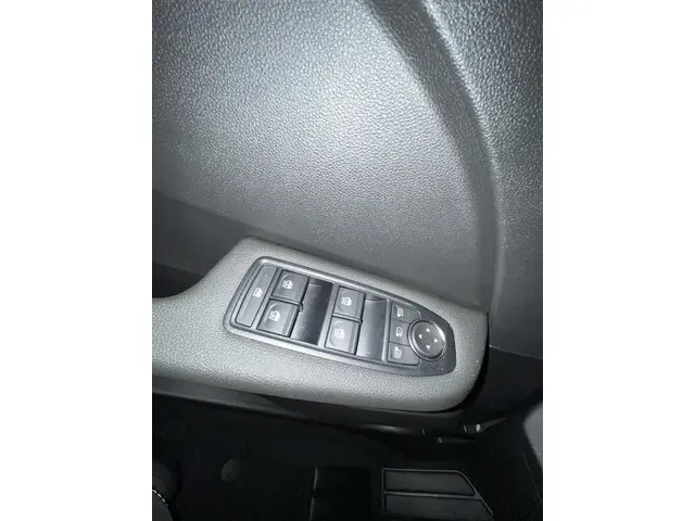 Mitsubishi Colt 1.6 HEV Intense 2026 Hybride Benzine 17