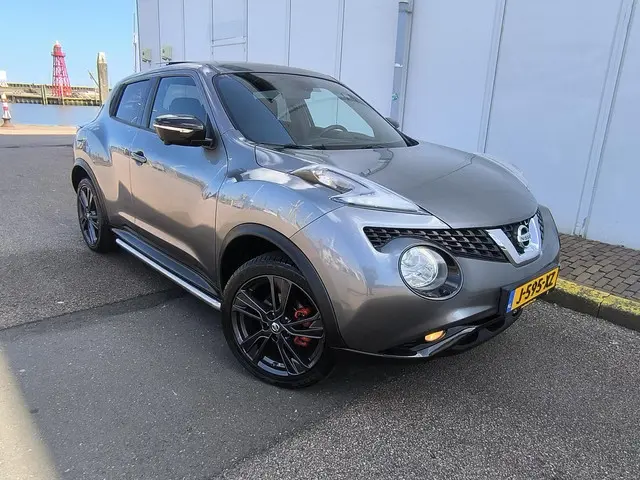 Nissan Juke 1.2 DIG-T S/S Tekna 2016 Benzine 21