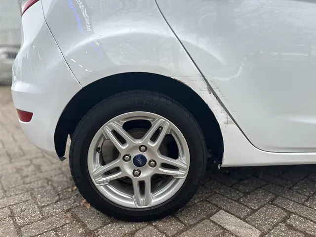 Ford Fiesta 1.0 Style 2014 Benzine 35