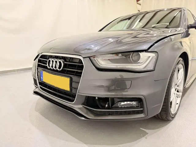 Audi A4 Sedan 1.8 TFSI S Edition Automaat 2015 Benzine 13