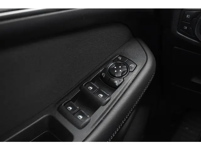 Ford Galaxy 1.5 Trend 2015 Benzine 14