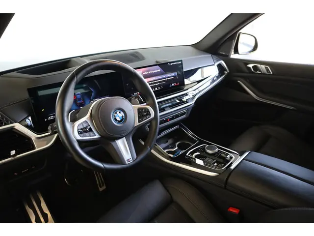 BMW X5 xDrive50e 2023 Hybride Benzine 7