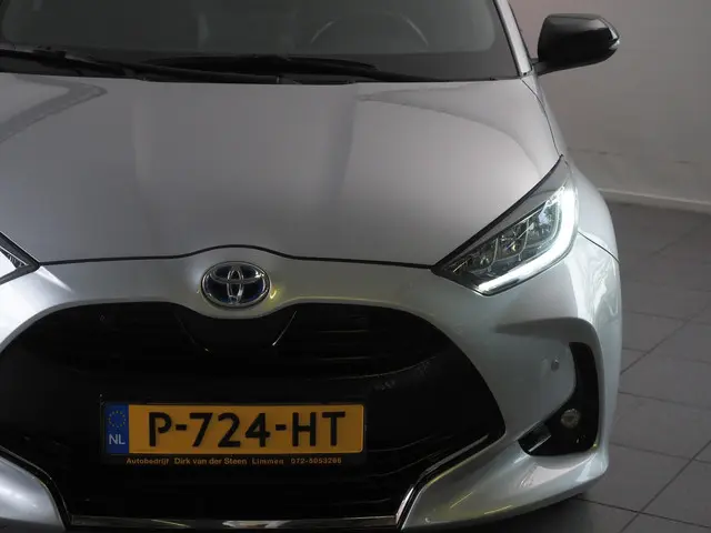 Toyota Yaris 1.5 Hybrid Executive 2022 Hybride Benzine 16