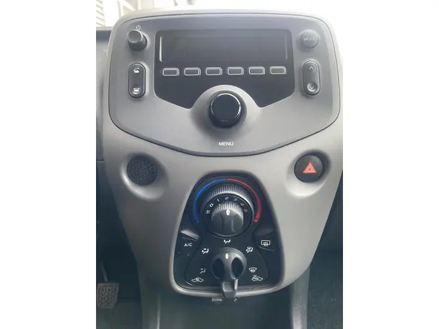 Peugeot 108 1.0 e-VTi Active 2019 Benzine 18