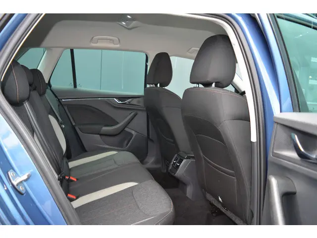 Škoda Kamiq 1.5 TSI ACT Business Edition 2020 Benzine 22