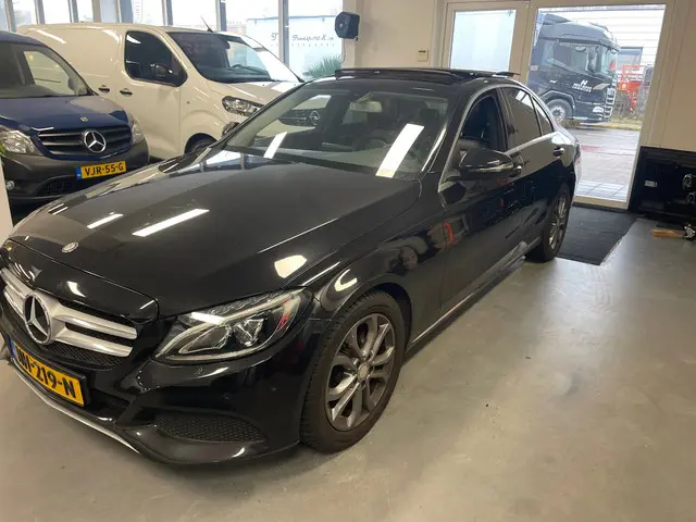 Mercedes-Benz C-Klasse 180 Lease Edition 2017 Benzine 2