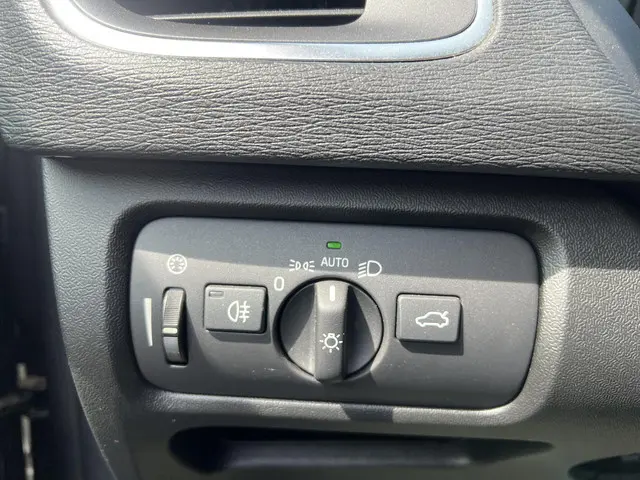 Volvo V40 1.5 T3 Polar+ Sport 2019 Benzine 20