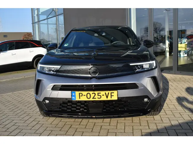 Opel Mokka-e Ultimate 50-kWh 11kw bl. 2022 Elektrisch 11