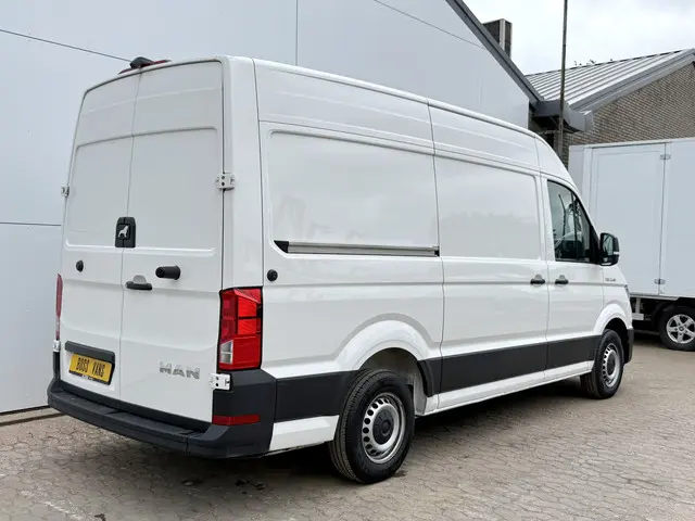 MAN TGE 3.140 2.0 TDI 2023 Diesel 3