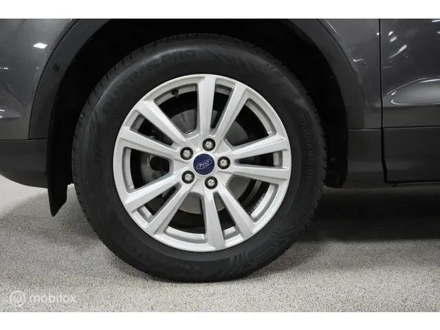 Ford Kuga 1.5 EcoBoost Titanium 2019 Benzine 10