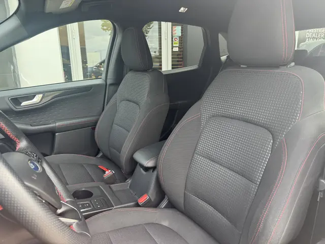 Ford Kuga 2.5 PHEV ST-Line 2020 Hybride Benzine 14