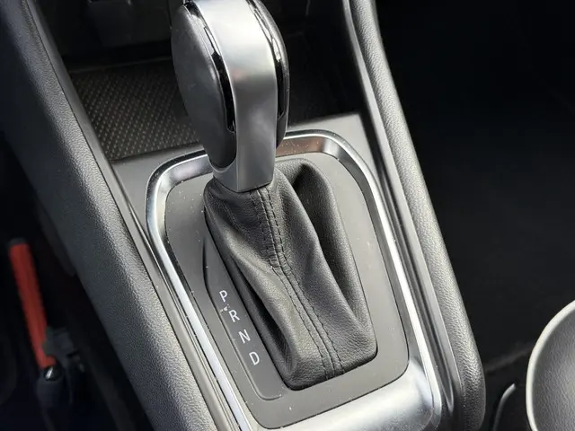 Renault Captur 1.3 TCe 155 Intens 2020 Benzine 23