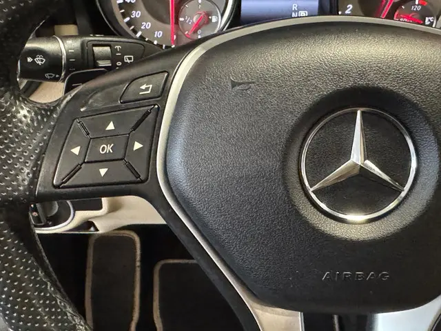 Mercedes-Benz GLA 250 2014 Benzine 23