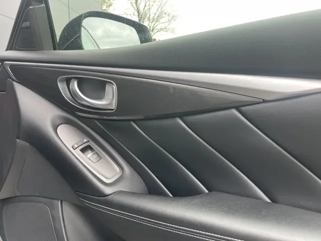 Infiniti Q Q50 2.0t Business Premium + 2015 Benzine 16