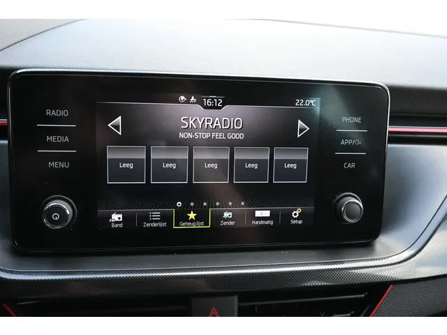 Škoda Scala 1.0 TSI Sport Business 2021 Benzine 37
