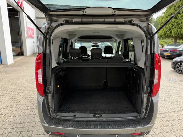 Fiat Doblò 1.4 T-Jet Lounge 2018 Benzine 18