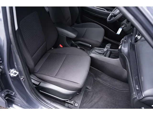 Hyundai i20 1.0 T-GDI Trend Mild Hybrid 2023 Benzine 32