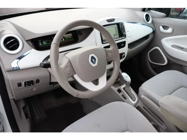 Renault ZOE Q210 Zen Quickcharge 22 kWh 2013 Elektrisch 6