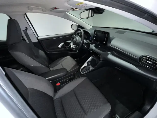 Toyota Yaris 1.5 Hybrid Active 2023 Hybride Benzine 4