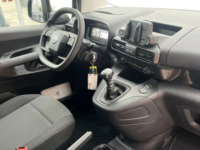 Citroën Berlingo BlueHDi 100 S&S L2 2024 Diesel 7