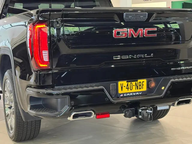 GMC Sierra 6.2 V8 DENALI 2024 Benzine 9
