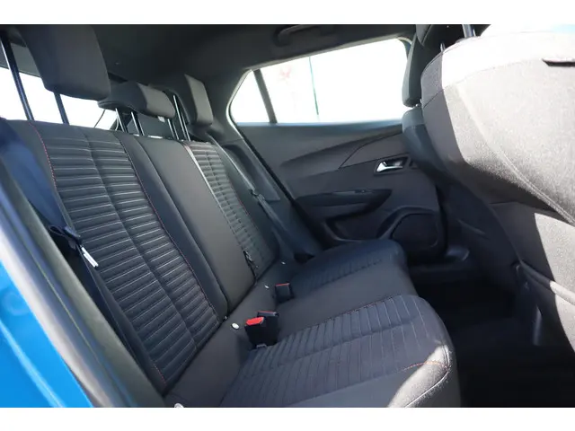 Peugeot 2008 1.2 PT 130 PK VISION-PACK 2023 Benzine 25