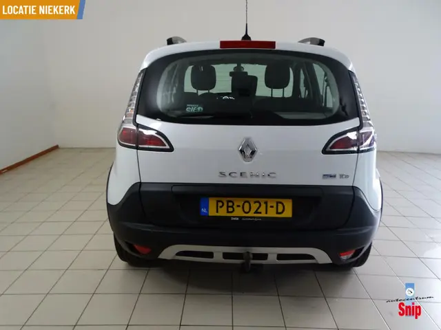 Renault Scénic 1.2 TCe Expression 2013 Benzine 2