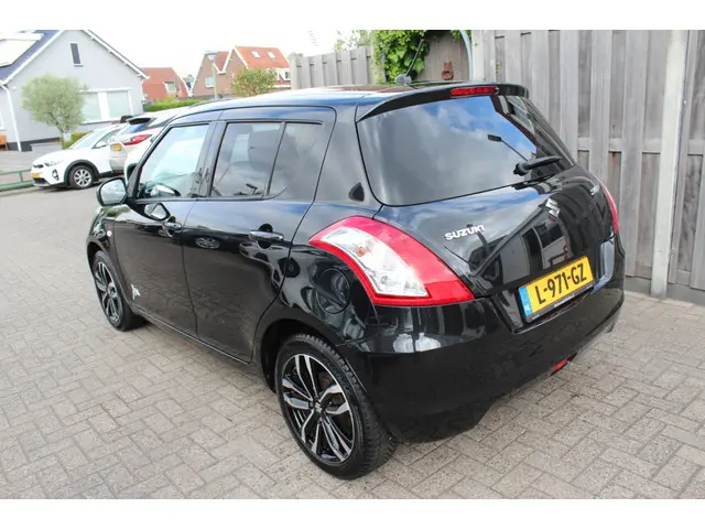 Suzuki Swift 1.2 X-tra 5drs. EASSS 2015 Benzine 4