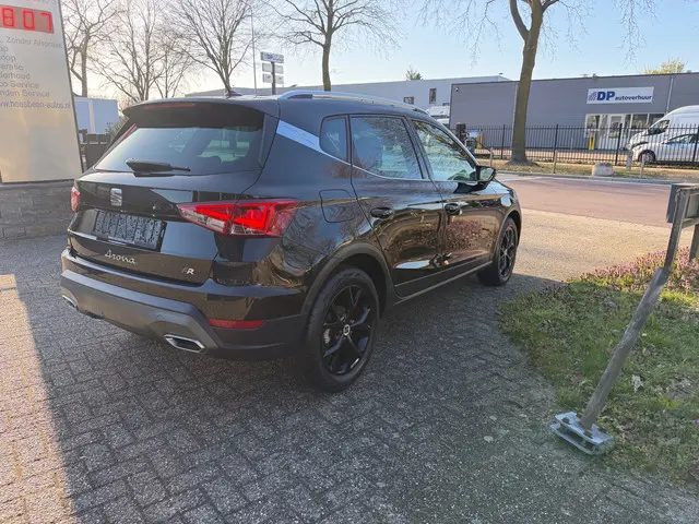 SEAT Arona 1.0 TSI FR Business Connect 2023 Benzine 6