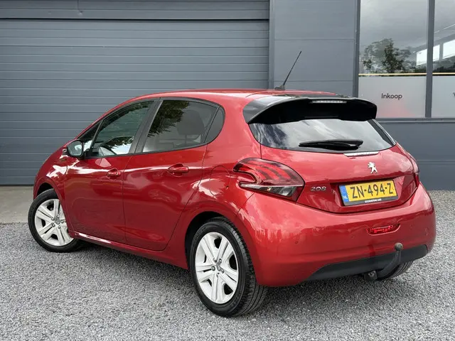 Peugeot 208 1.2 PureTech Signature 2019 Benzine 5