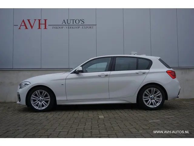 BMW 1 Serie 118i Centennial High Executive 2017 Benzine 21