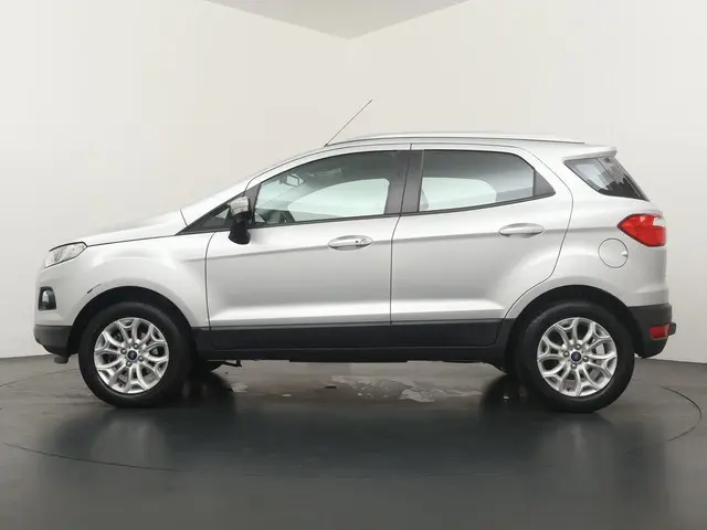Ford EcoSport 2