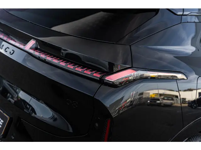 Lynk & Co 08 1.5 More 2026 Hybride Benzine 19