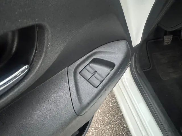 Toyota Aygo 1.0 VVT-i x-play Airco carplay 2019 Benzine 14