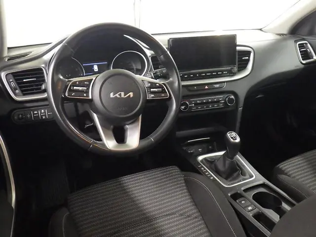 Kia Ceed 1.0 T-GDI DYNAMICLINE 2023 Benzine 4