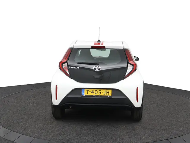 Toyota Aygo X 1.0 VVT-i MT Play 2023 Benzine 39