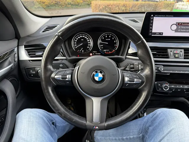 BMW X1 sDrive20i Business Edition Plus 2021 Benzine 19