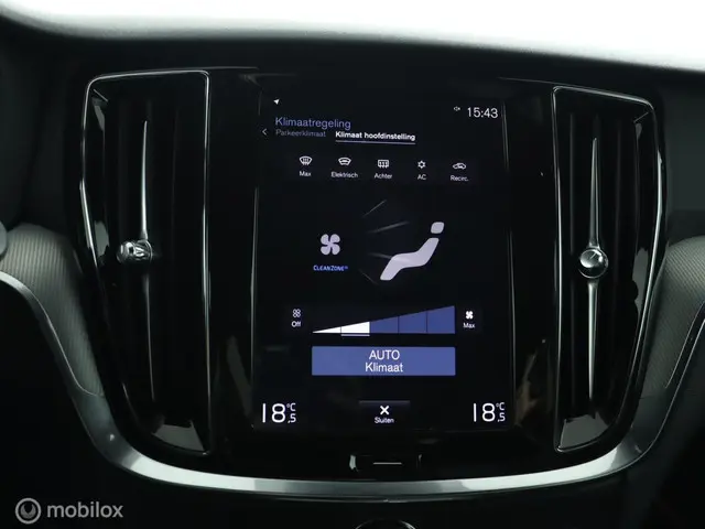 Volvo V60 2.0 T4 R-Design / polestar 211pk 2019 Benzine 25