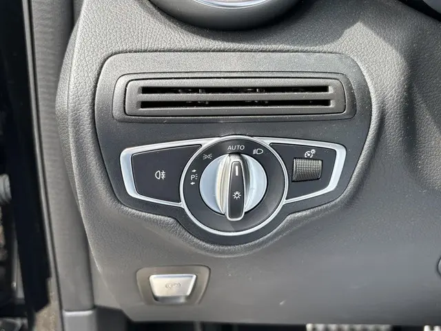 Mercedes-Benz GLC 300e 4MATIC 2022 Hybride Benzine 20