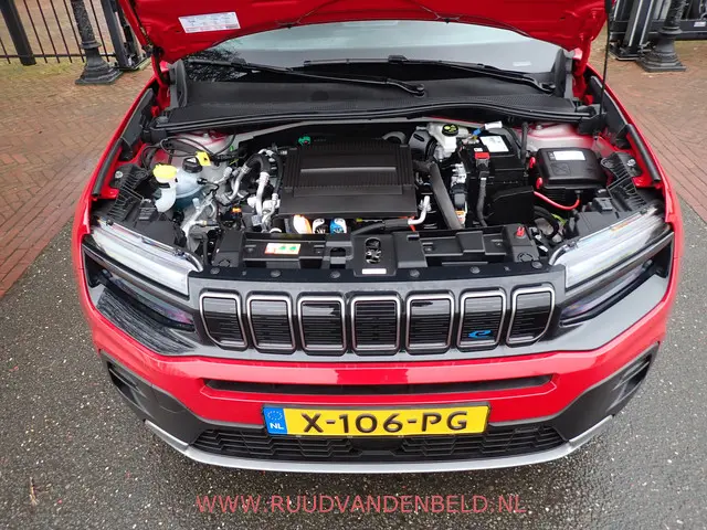 Jeep Avenger Altitude 54kWh 2024 Elektrisch 41